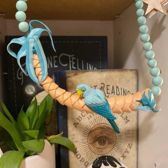 Vintage parrot statement necklace - Picture 1 of 3